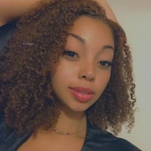 Meet your Posher, Brandy